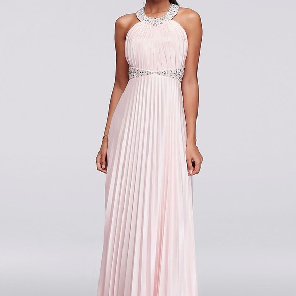 David’s Bridal Blush Pink Prom Dress Halter Pleats - Picture 1 of 5